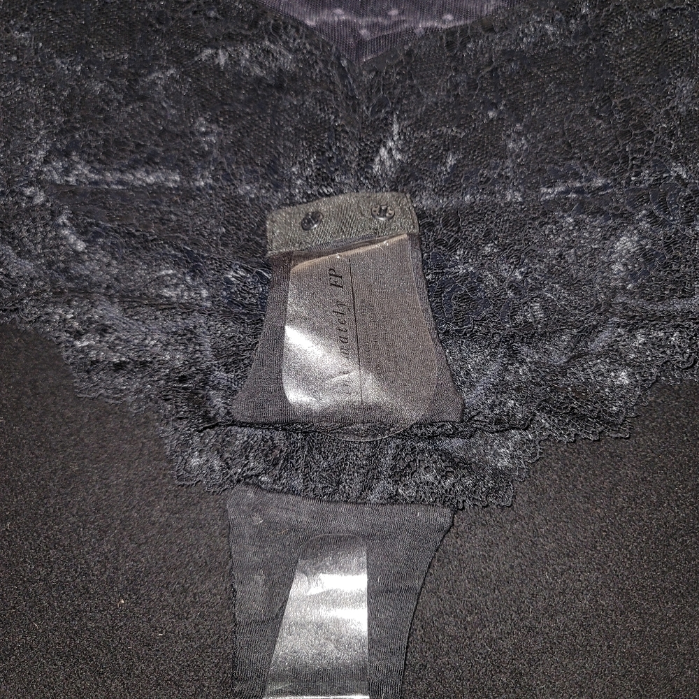 *XS,L,XL ONLY* Free People Lace Bodysuit - Picture 7 of 8